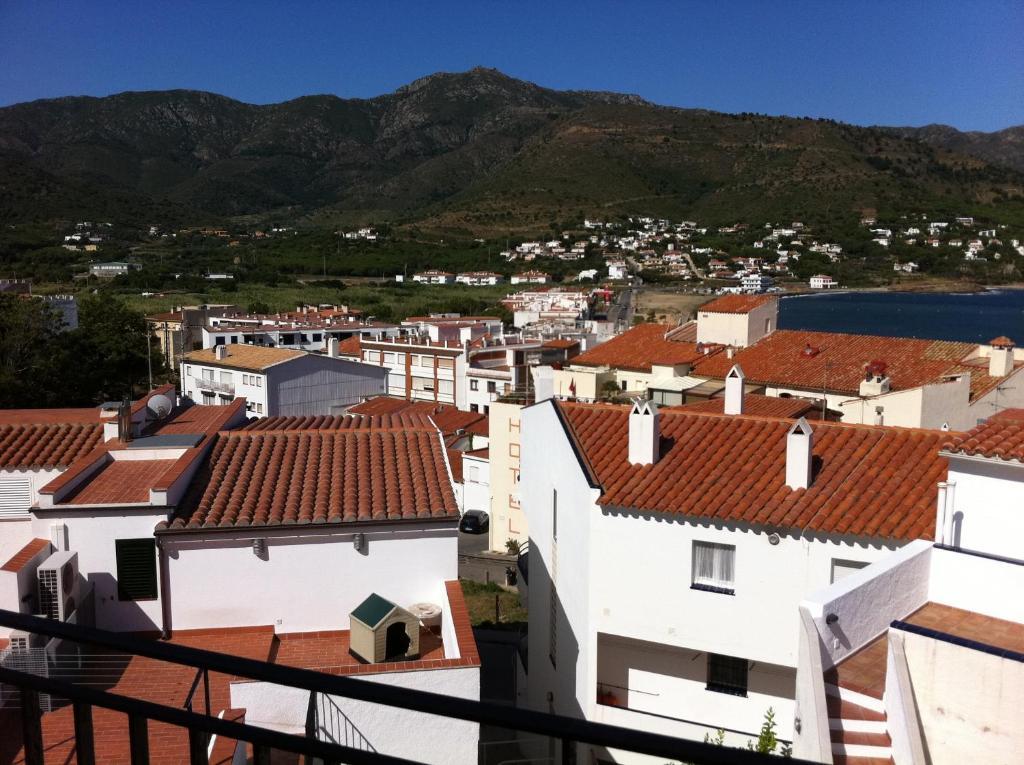 Hostal German El Port De La Selva Номер фото